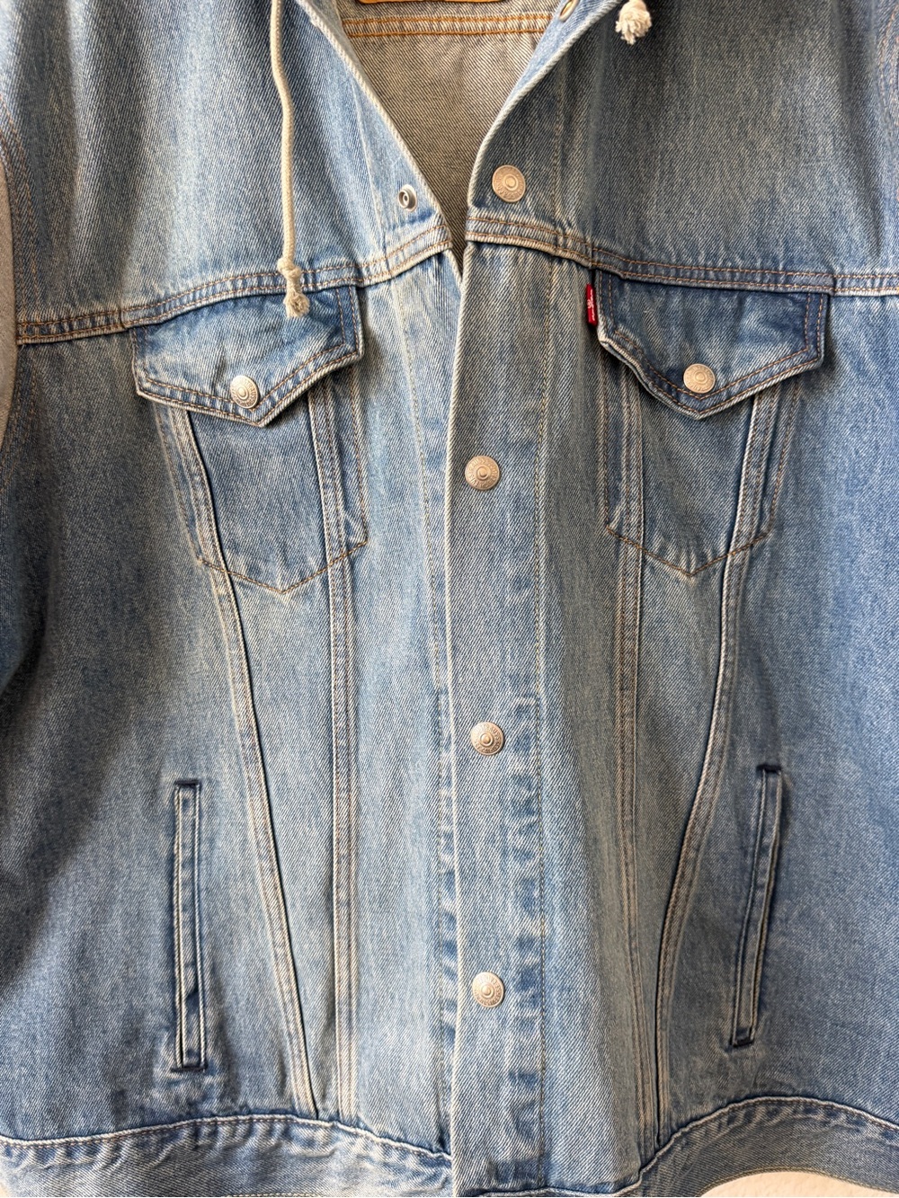 Levi's Blue Denim Jacket with Gray Hood and Sleeves - Picture 7 of 8